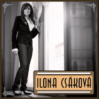 ILONA CSÁKOVÁ, Kočky